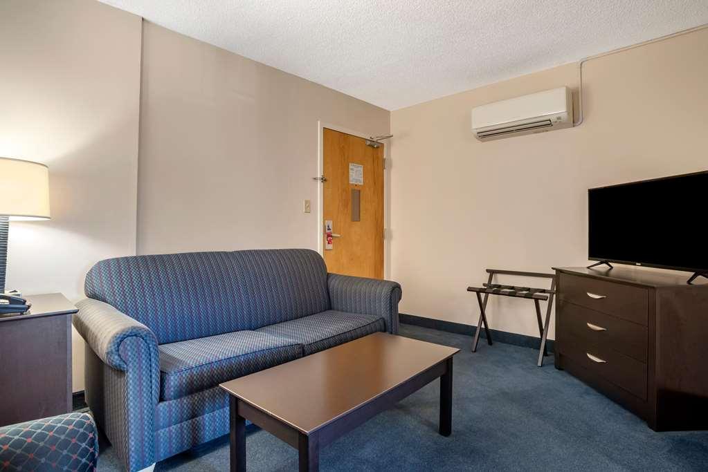 Econo Lodge Inn & Suites Rehoboth Beach Room photo